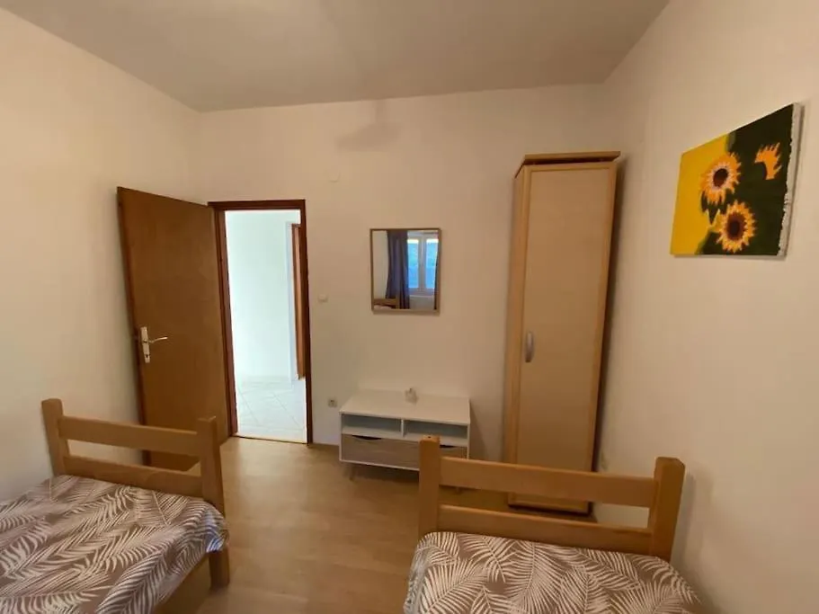 Apartment Maribel Tribanj-Kruscica